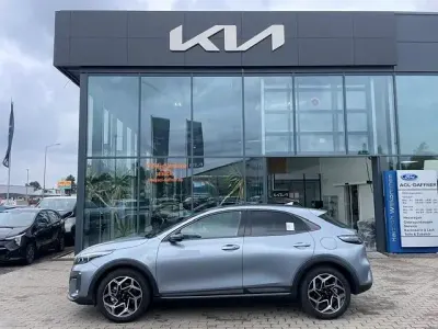 Neu Kia XCeed GT-Line 140 PS (102 kW) 2026 (css) lunar silver m SUV