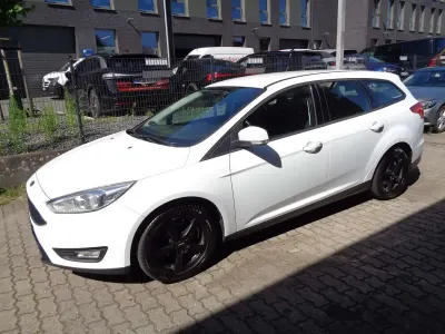 Gebraucht Ford Focus 105 PS (77 kW) 2018 Weiß Kombi