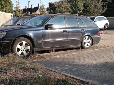 Mercedes E320