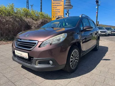 Gebraucht Peugeot 2008 Active 92 PS (67 kW) 2013 Lackierung braun SUV