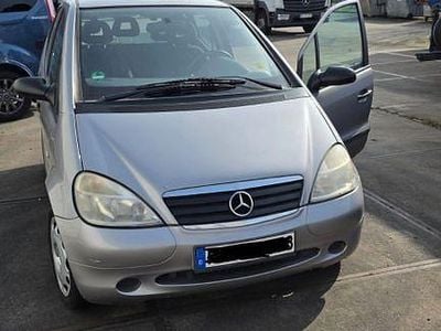 Gebraucht Mercedes A140 Classic 82 PS (60 kW) 1999 Silber Van / Kleinbus