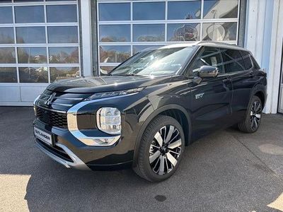 Neu Mitsubishi Outlander P-HEV Top 306 PS (225 kW) 2025 Kristallschwarz SUV