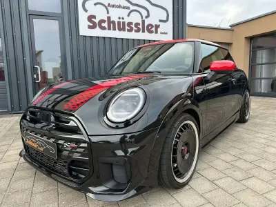 Usata Mini John Cooper Works 204 CV (150 kW) 2024 Nero Utilitaria