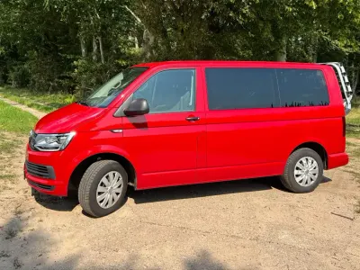 Gebraucht VW Multivan 150 PS (110 kW) 2019 Rot Van / Kleinbus