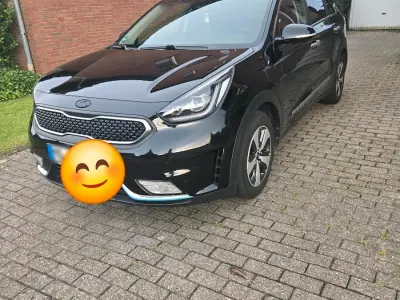 Gebraucht Kia Niro 141 PS (103 kW) 2017 Schwarz SUV
