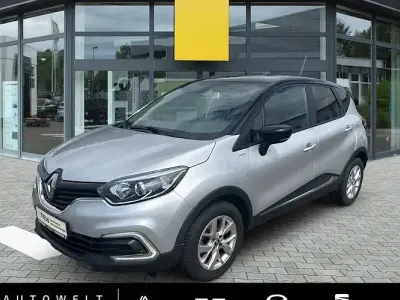 Gebraucht Renault Captur LIMITED 131 PS (96 kW) 2019 Silber SUV