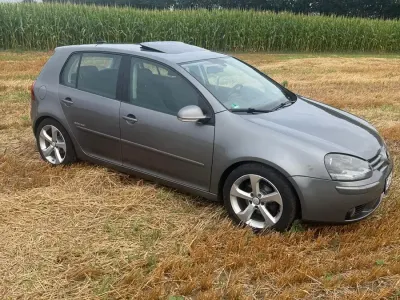 Gebraucht VW Golf VI Edition 105 PS (77 kW) 2008 Grau Kleinwagen