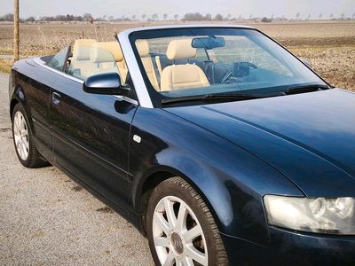 Gebraucht Audi A4 163 PS (119 kW) 2004 Blau Cabrio