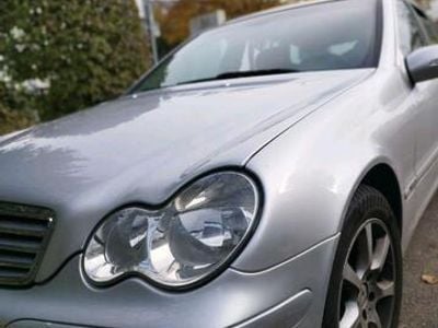 Mercedes C200