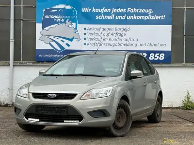 Gebraucht Ford Focus 101 PS (74 kW) 2009 Beige Limousine
