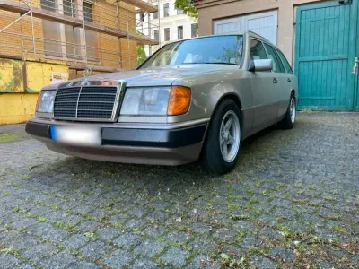 Gebraucht Mercedes 200 118 PS (86 kW) 1989 Silber Kombi