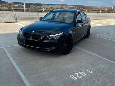 Gebraucht BMW 523 190 PS (139 kW) 2009 Schwarz Limousine