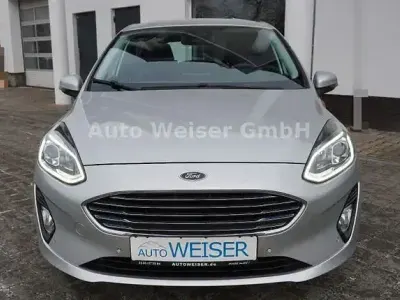 Usata Ford Fiesta Titanium 74 CV (54 kW) 2018 Grigio Utilitaria