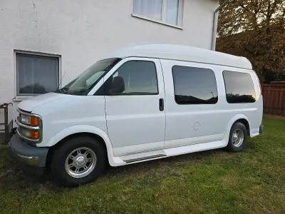 Gebraucht Chevrolet Express 187 PS (137 kW) 1999 Weiß Van / Kleinbus