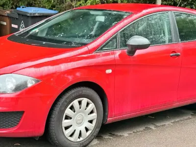 Gebraucht Seat Leon 86 PS (63 kW) 2011 Rot Kleinwagen