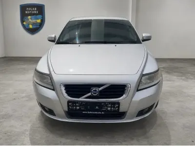 Gebraucht Volvo V50 Kinetic 109 PS (80 kW) 2010 Silber Kombi