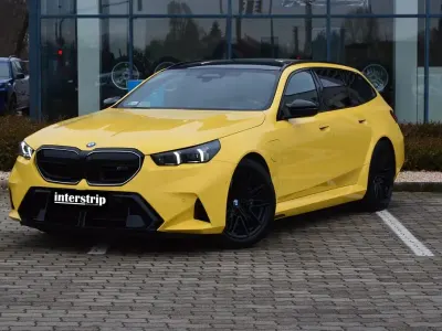 Używany BMW M5 Performance 727 KM (534 kW) 2025 Żółty Kombi