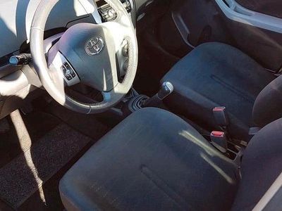 Gebraucht Toyota Yaris 68 PS (50 kW) 2008 Rot Kleinwagen