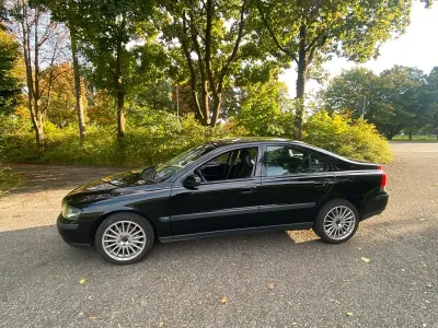 Gebraucht Volvo S60 250 PS (183 kW) 2002 Schwarz Limousine