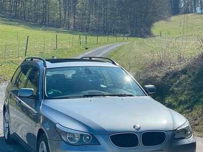 Second-hand BMW 530 218 CP (160 kW) 2005 Argintiu Break