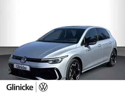 Gebraucht VW Golf VIII R-line 150 PS (110 kW) 2026 Oyster silver metallic Limousine