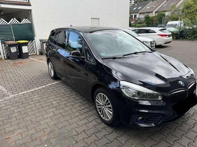 Gebraucht BMW 220 Sport Line 190 PS (139 kW) 2016 Schwarz Van / Kleinbus