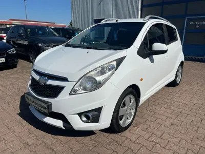 Gebraucht Chevrolet Spark LT 82 PS (60 kW) 2010 Weiß Kleinwagen
