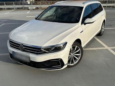 Gebraucht VW Passat GTE 218 PS (160 kW) 2020 Weiß Kombi
