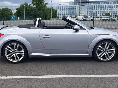 Silber Gebraucht 2017 Audi TT Roadster Design Cabrio | 25.888 € (Teuer)