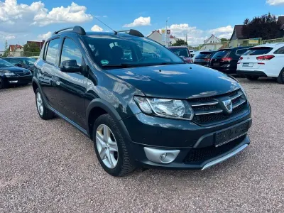 Gebraucht Dacia Sandero Prestige 90 PS (66 kW) 2016 Grau Limousine