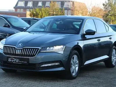 Gebraucht Skoda Superb Ambition 150 PS (110 kW) 2020 Andere Limousine