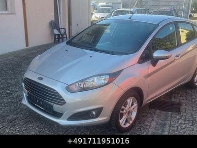 Gebraucht Ford Fiesta SYNC Edition 82 PS (60 kW) 2014 Silber Kleinwagen