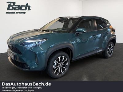 Neu Toyota Yaris Cross 131 PS (96 kW) 2025 Grün SUV