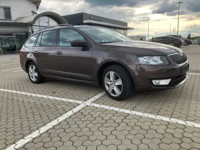 Używany Skoda Octavia 110 KM (80 kW) 2015 Brązowy Kombi