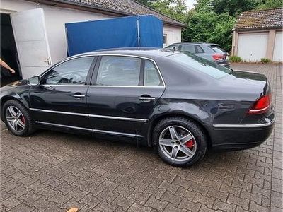 VW Phaeton