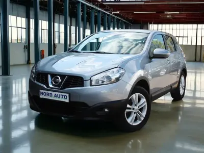 Gebraucht Nissan Qashqai Visia 117 PS (86 kW) 2010 Grau SUV