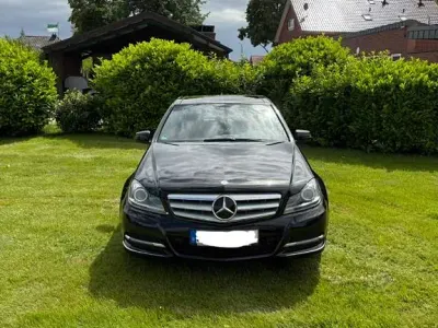 Gebraucht Mercedes C350 Avantgarde 265 PS (194 kW) 2012 Schwarz Limousine