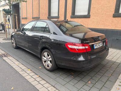Mercedes E220