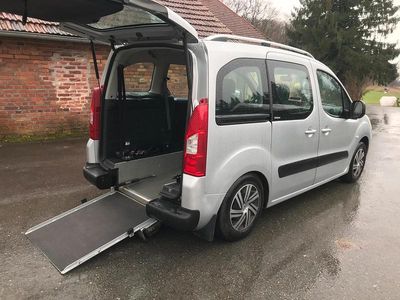 Gebraucht Citroën Berlingo 92 PS (67 kW) 2009 Silber Van / Kleinbus