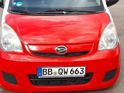 Weiß Gebraucht 2010 Daihatsu Cuore Kleinwagen | 2.800 € (Teuer)