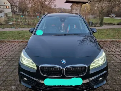 Gebraucht BMW 220 Gran Tourer Advantage 190 PS (139 kW) 2017 Schwarz Van / Kleinbus
