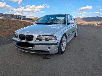 Gebraucht BMW 320 136 PS (100 kW) 1999 Grau Limousine