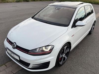 Weiß Gebraucht 2014 VW Golf VII GTI Limousine | 18.300 € (Etwas zu teuer)