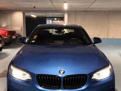 BMW 225