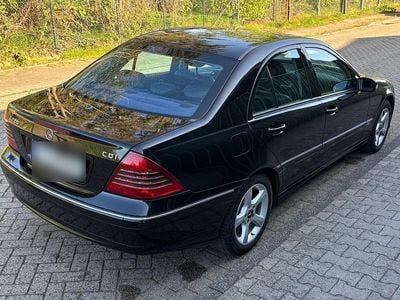 Usata Mercedes C220 Avantgarde 150 CV (110 kW) 2006 Nero Berlina