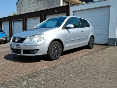 Gebraucht VW Polo Comfortline 80 PS (58 kW) 2008 Silber Kleinwagen