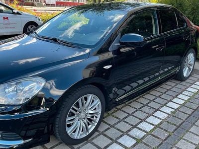 Gebraucht Suzuki Kizashi 178 PS (130 kW) 2012 Schwarz Limousine
