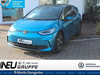 Gebraucht VW ID.3 Pro 150 kW (204 PS) 2023 Costa azul schwarz (metallic) Kleinwagen