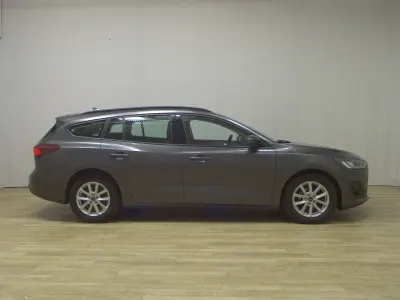 Brugt Ford Focus Cool & Connect 120 HK (88 kW) 2022 Grå Sedan
