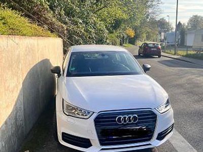 Gebraucht Audi A1 Sportback Design 82 PS (60 kW) 2016 Weiß Kleinwagen